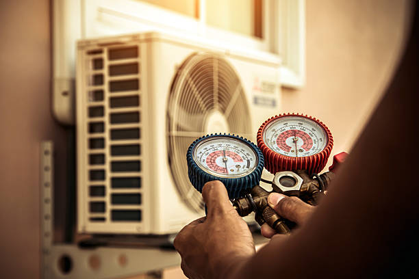 Professional Ac Installation technician working in Pineville, NC
